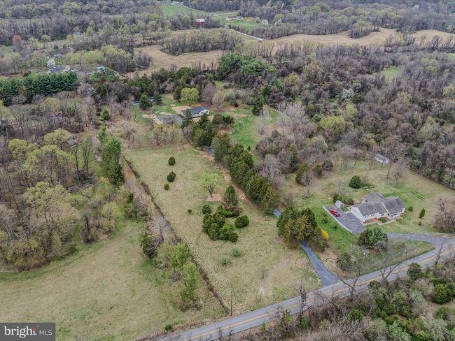 89 Morgan Grove Rd, Home with 4 bedrooms, 3 bathrooms and null parking in SHEPHERDSTOWN WV | Image 55