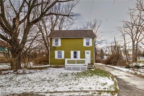 1024 W 54th St, Ashtabula, OH, 44004-7306 | Card Image