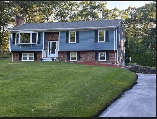 54 Westfield Dr, North Attleboro, MA, 02760-3548 | Card Image