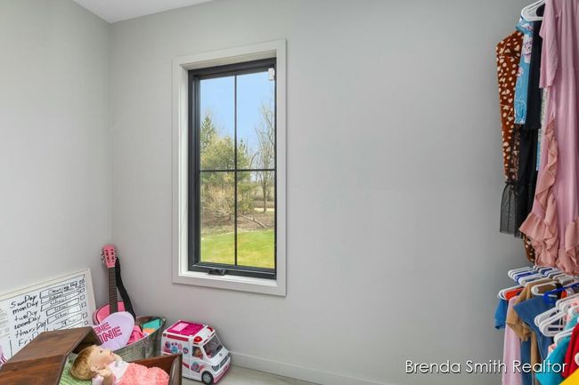 Bedroom 2 Closet | Image 29
