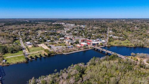 7001 & 7005 Old Spanish Trl, Milton, FL, 32583-5323 | Card Image