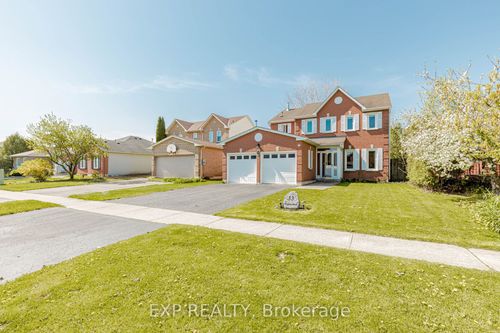 33 Meaghan St, Waterdown, ON, L8B0H5 | Card Image
