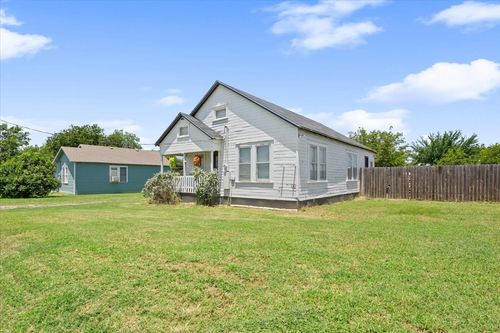 102 Brookshire, Riesel, TX, 76682-3447 | Card Image