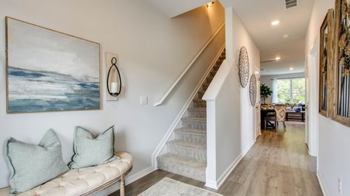132 Mattie Ct, Lewisburg, TN, 37091-4010 | Card Image