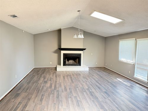10350 Desdemona Dr, Dallas, TX, 75228-3207 | Card Image