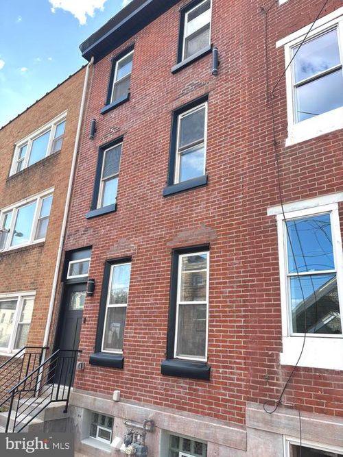 1035 Green St, NORRISTOWN, PA, 19401-3803 | Card Image