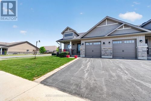 7 Farrington Cres, Picton, ON, K0K2T0 | Card Image