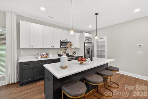 3219 Credenza Rd, Charlotte, NC, 28208-3331 | Card Image