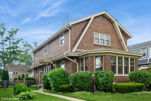 243 Columbia Ave, Park Ridge, IL, 60068-4923 | Card Image