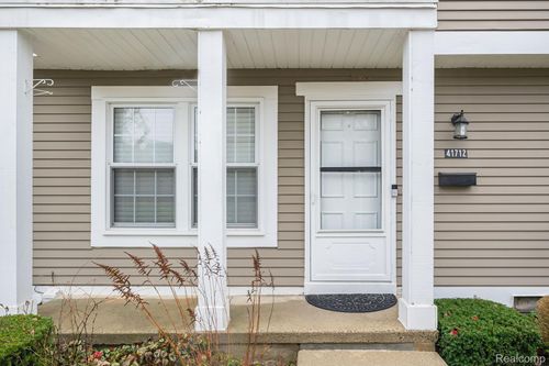 41712 Onaway Dr, Northville, MI, 48167-2412 | Card Image