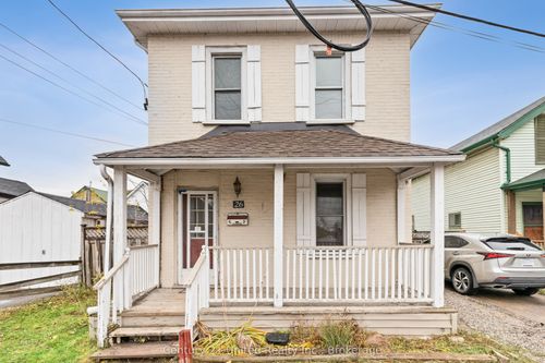 26 Park St N, Peterborough, ON, K9J3V4 | Card Image