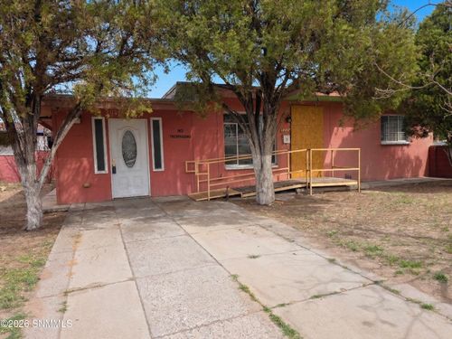 1209 S Locust St, Las Cruces, NM, 88001-4356 | Card Image