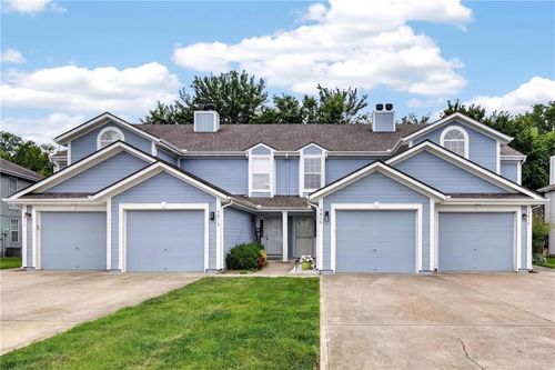 192c-5615 Nw Plantation Dr, Lee's Summit, MO, 64064-1297 | Card Image