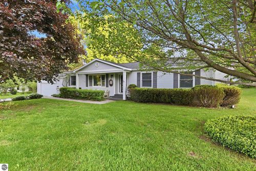 10062 E Claremont Drive, Traverse City, MI, 49684 | Card Image