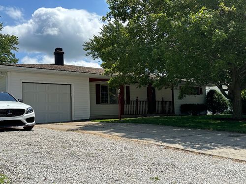 204 Rayjon Dr, Oreana, IL, 62554-9751 | Card Image