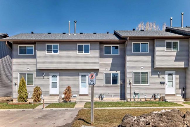30 - 6020 Temple Drive Ne, Home with 2 bedrooms, 1 bathrooms and 1 parking in Calgary AB | Image 2