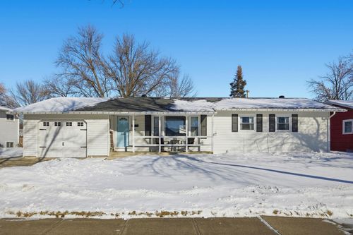 518 Birch Ln, Moorhead, MN, 56560-3225 | Card Image