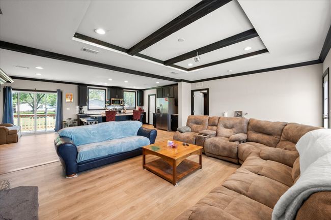 200 W 3 Rd St, House other with 4 bedrooms, 3 bathrooms and null parking in Barry TX | Image 4