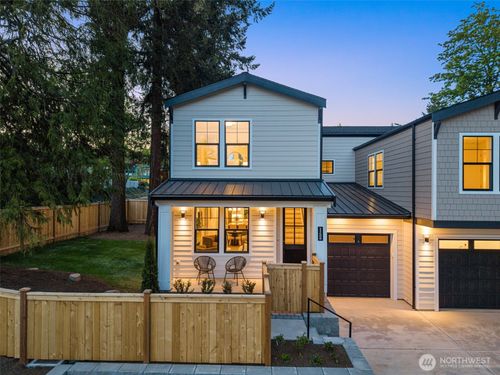 11608 Ne 92nd Street, Kirkland, WA, 98033 | Card Image