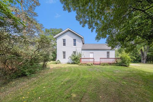 10501 Hadley Rd, Gregory, MI, 48137-9616 | Card Image