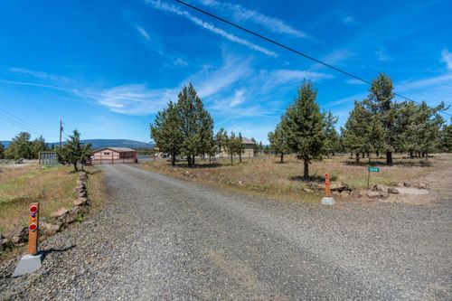 11248 Sw Peninsula Dr, Terrebonne, OR, 97760-9060 | Card Image