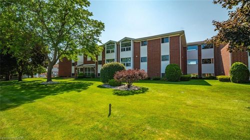 303-60 Donly Dr S, Simcoe, ON, N3Y5K3 | Card Image