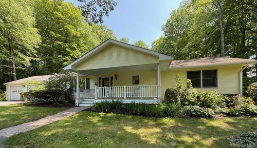 230 Cooper Dr, Verbank, NY, 12585 | Card Image