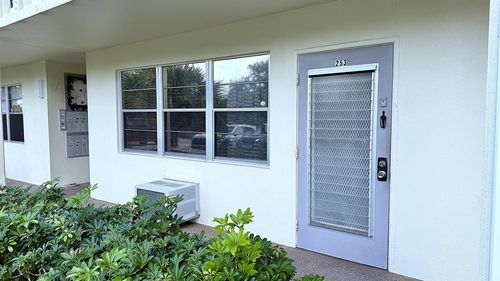 253 Newport P, Deerfield Beach, FL, 33442-2682 | Card Image