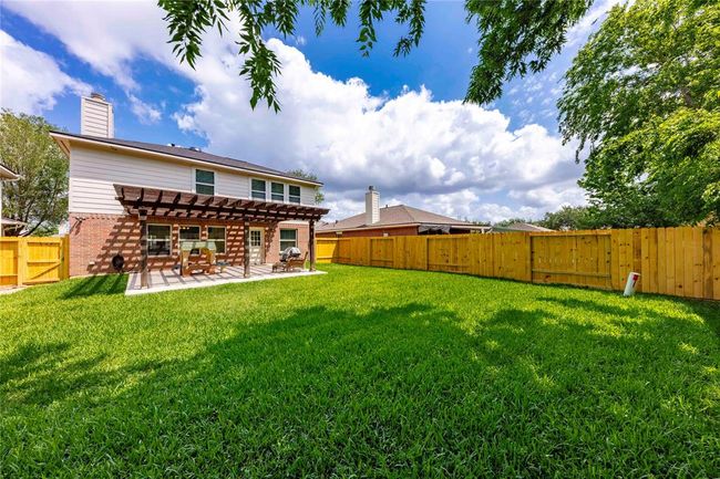 13907 Bonnetbriar Ln, House other with 3 bedrooms, 3 bathrooms and 2 parking in Sugar Land TX | Image 10