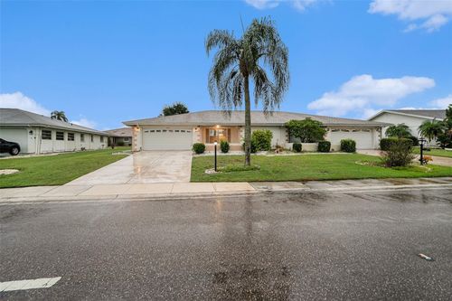 406 S Pebble Beach Boulevard, SUN CITY CENTER, FL, 33573 | Card Image