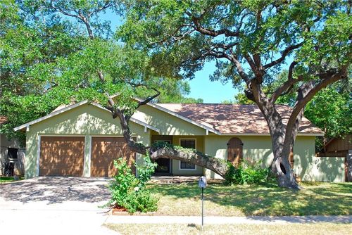 11724 Running Fox Trl, Austin, TX, 78759-4245 | Card Image