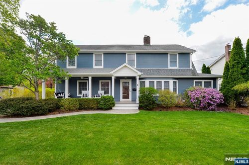 6 Long Ave, Mahwah, NJ, 07430-1116 | Card Image