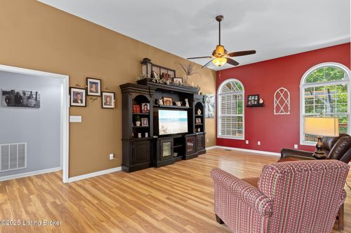 16717 Summit Vista Way, Louisville, KY, 40245-5453 | Card Image