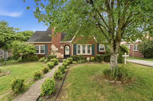 518 Jefferson Ave E, Carthage, TN, 37030-1330 | Card Image