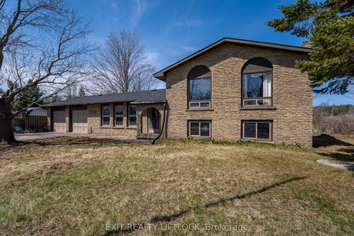 1802 Young'S Point Rd, Lakefield, ON, K0L2H0 | Card Image