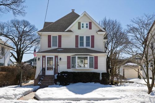 43 Garfield Pl, Hempstead, NY, 11550-6205 | Card Image