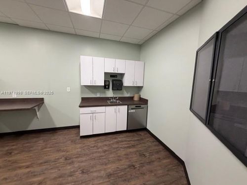 110-12700 W Dixie Hwy, North Miami, FL, 33161 | Card Image