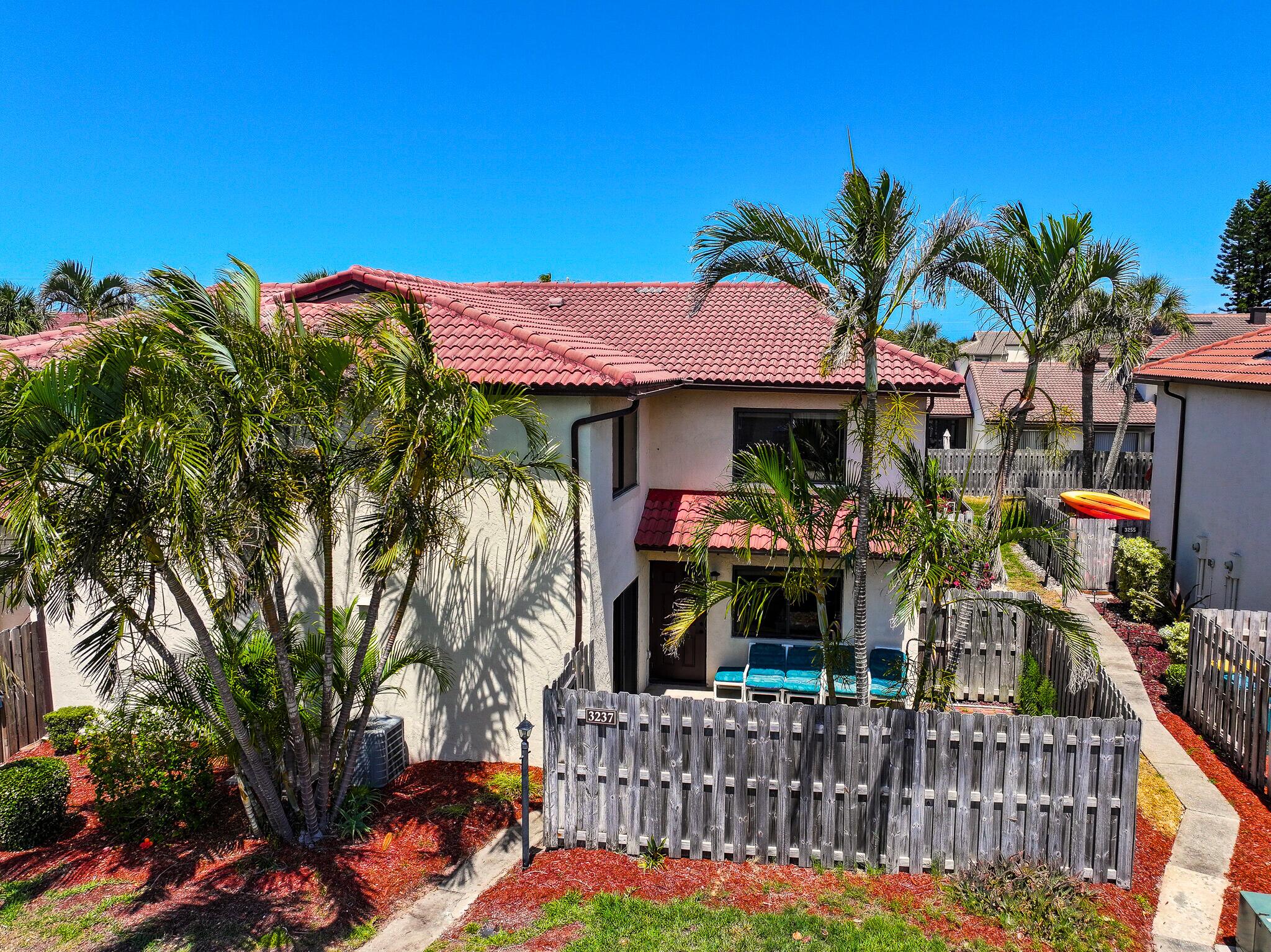 Sea Oats Cir, Melbourne Beach, FL 32951