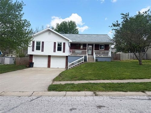 404 39th Street, Blue Springs, MO, 64015 | Card Image