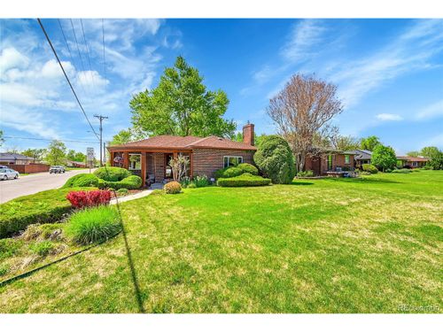 2901 Monaco Pkwy, Denver, CO, 80207-2850 | Card Image