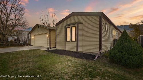 227 E Tamarack Cir, Parachute, CO, 81635-9499 | Card Image