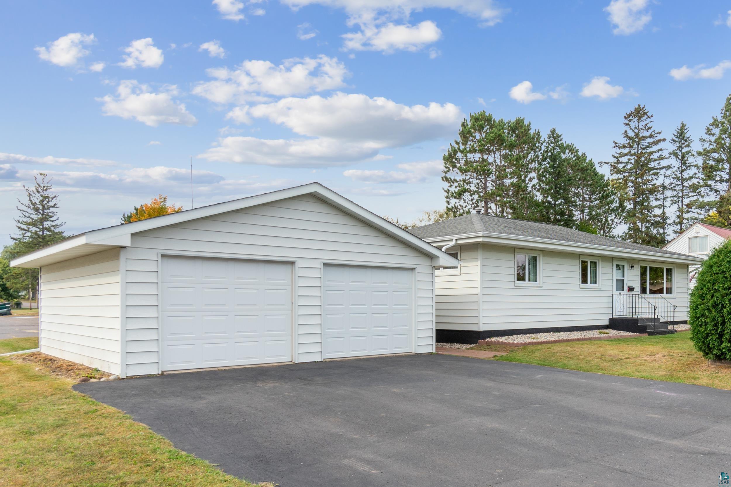 12th St, Cloquet, MN 55720