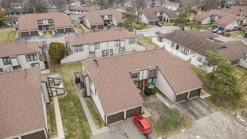 14a-5260 Westbury Drive, Columbus, OH, 43228 | Card Image