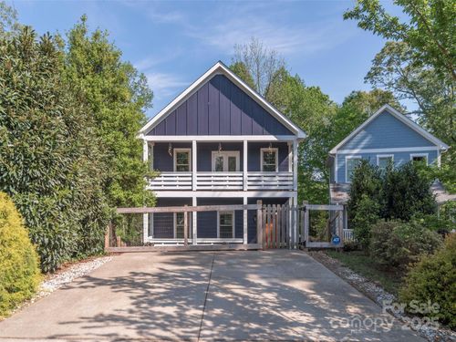 219 Courtland Pl, Asheville, NC, 28801-2114 | Card Image