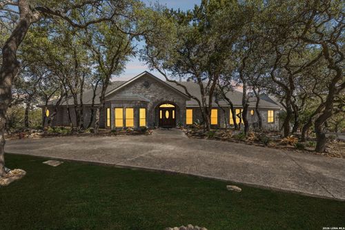 9435 Cross Mountain Trl, San Antonio, TX, 78255-2021 | Card Image