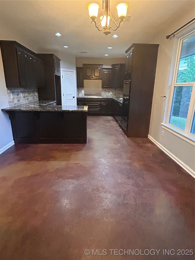 2273 S 289 Th East Ave, House other with 4 bedrooms, 3 bathrooms and null parking in Broken Arrow OK | Image 44