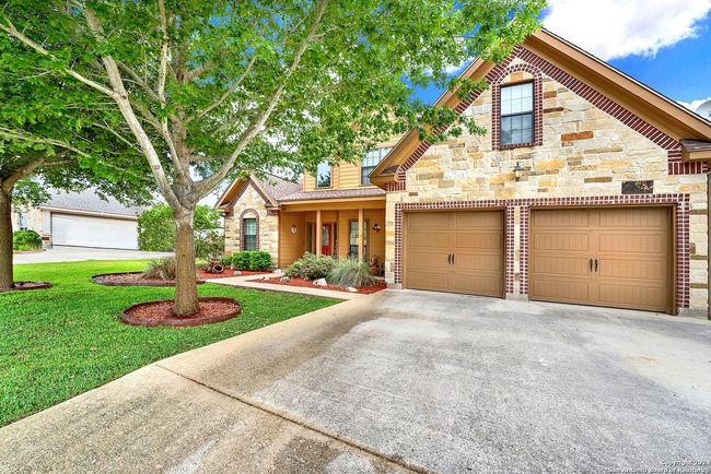 109 Park Way, House other with 4 bedrooms, 3 bathrooms and null parking in Poth TX | Image 31