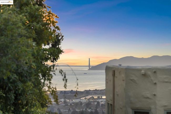 1386 Euclid Ave, House other with 4 bedrooms, 2 bathrooms and 1 parking in Berkeley CA | Image 39
