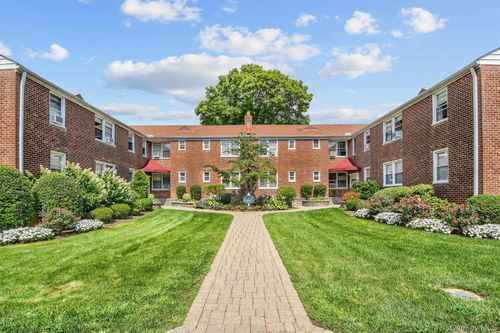 1h-6 Bryant Cres, White Plains, NY, 10605-2612 | Card Image