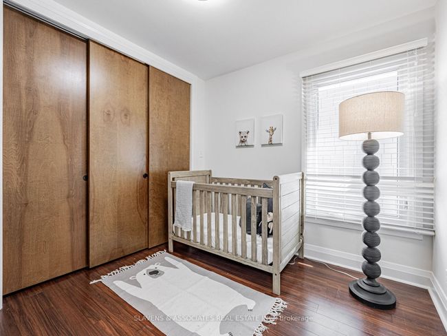 2063 Gerrard St E, House attached with 3 bedrooms, 2 bathrooms and 1 parking in Toronto ON | Image 24